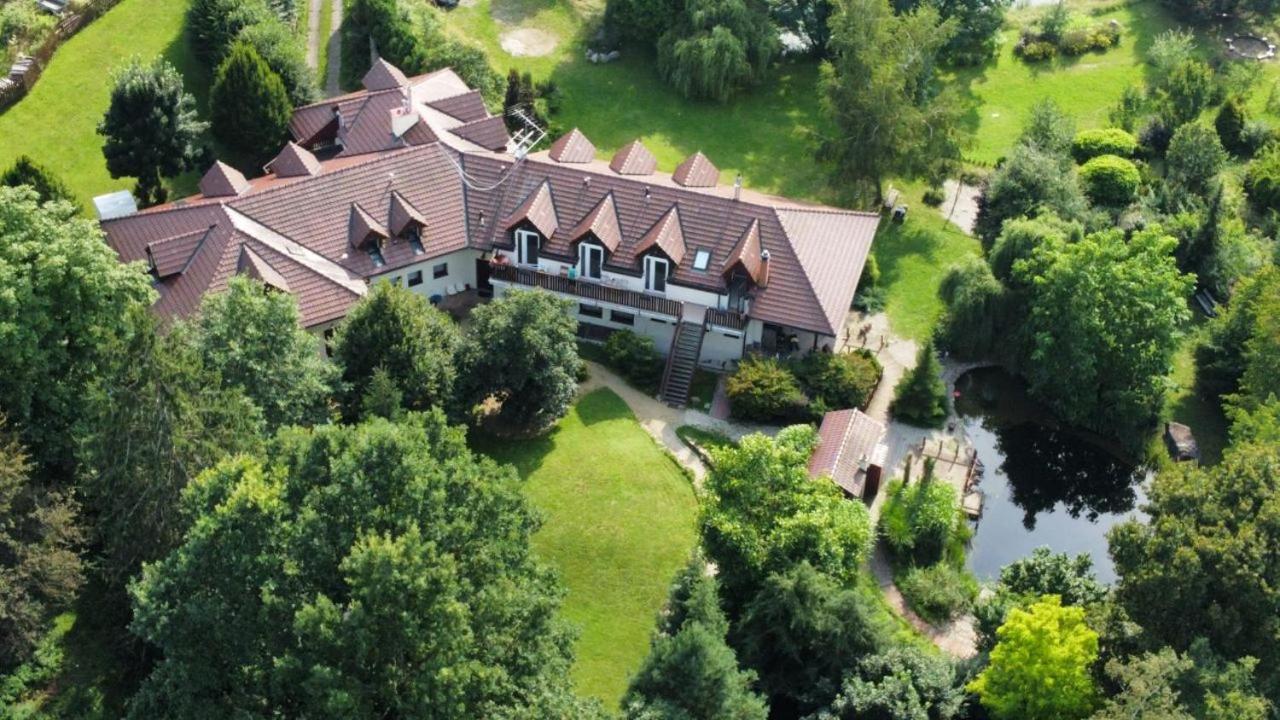 Ivanek Guest House Zvikovske Podhradi Luaran gambar