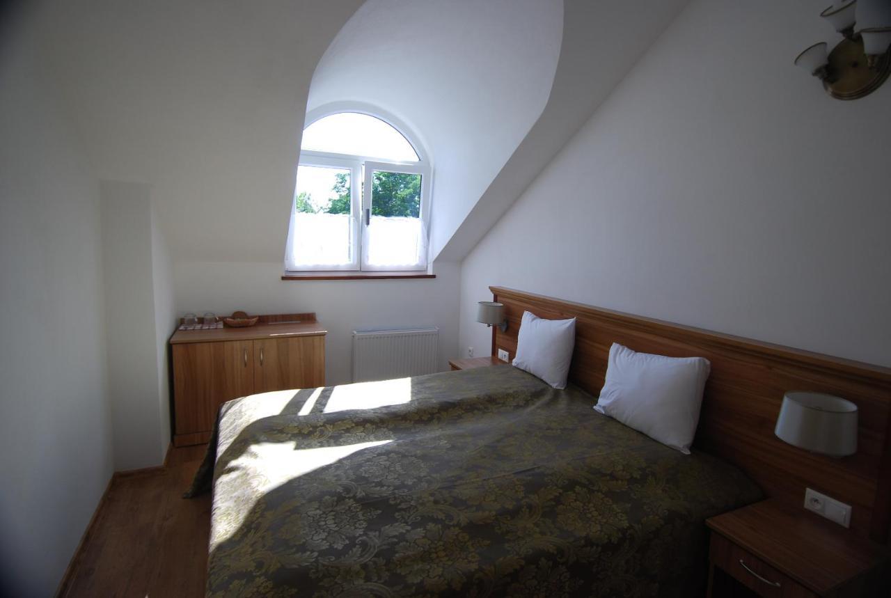 Ivanek Guest House Zvikovske Podhradi Luaran gambar