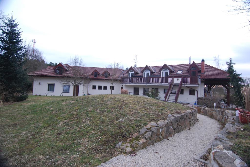 Ivanek Guest House Zvikovske Podhradi Luaran gambar